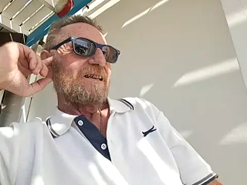 forexxxx_man's cam snapshot