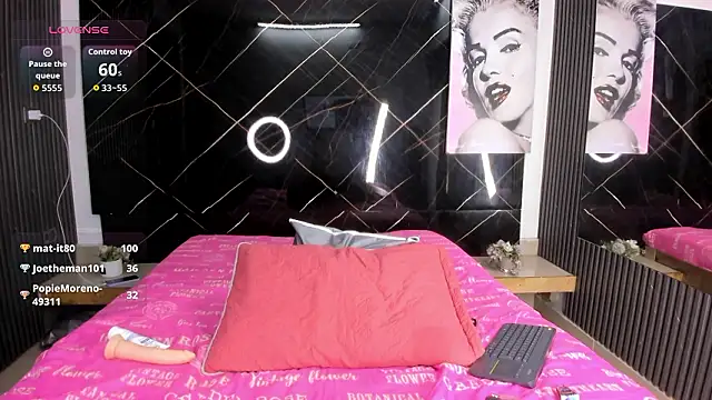 Skarleth_queen's cam snapshot