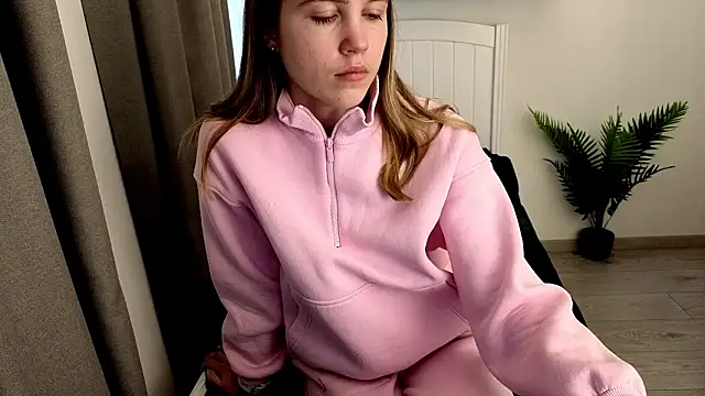 Just_L0VE_me's cam snapshot