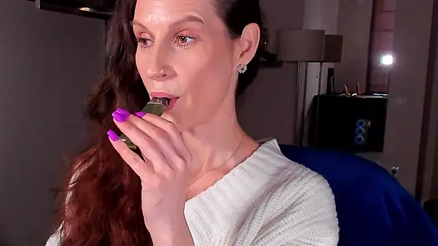 Mila_Anders's cam snapshot