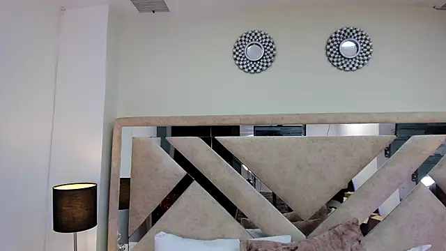 ximena_vasquez8's cam snapshot