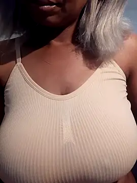 realsquirter's cam snapshot