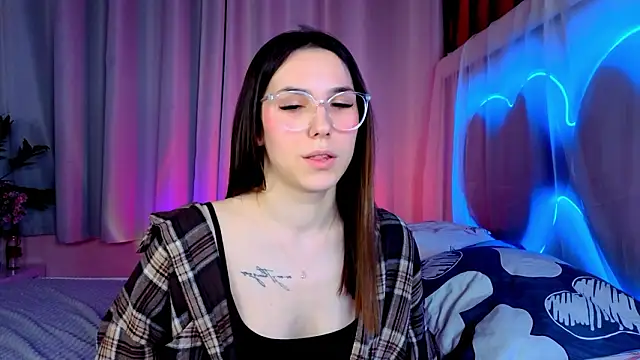 -CindyLou's cam snapshot