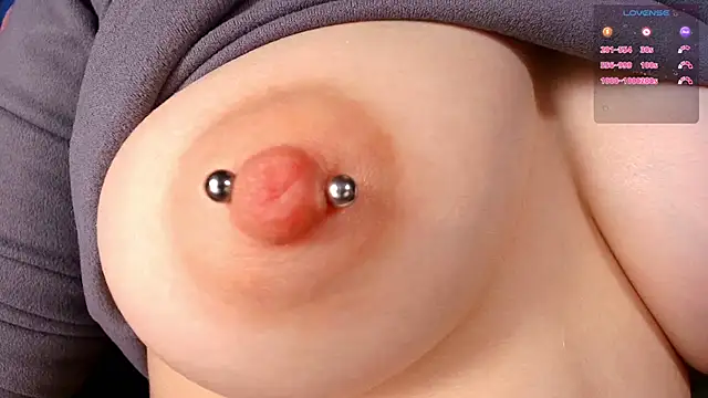 GoodWitch_'s cam snapshot