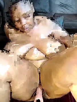 Sexyroseytitz_00's cam snapshot