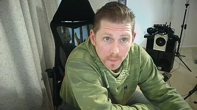 God_Of_ThundeRR's cam snapshot