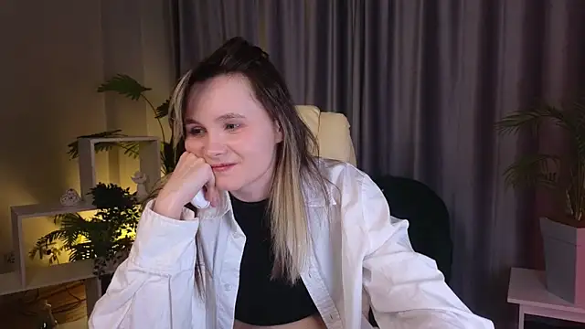 CiriRianonn's cam snapshot