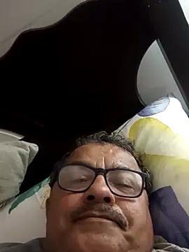 Misterymem63's cam snapshot