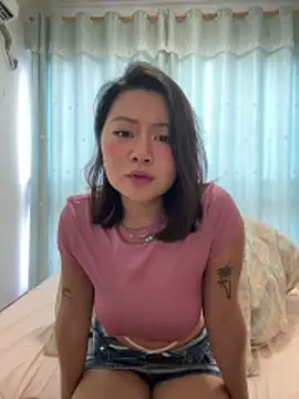 ruanruan05's cam snapshot