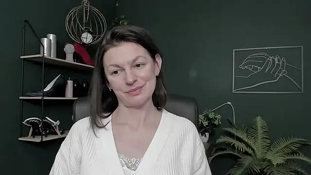 VivianWILD's cam snapshot