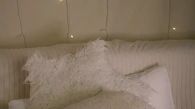 AnnyBangs's cam snapshot