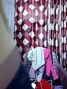 Ruhi_07's cam snapshot