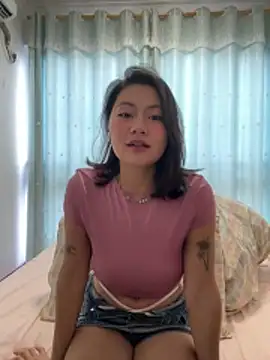 ruanruan05's cam snapshot