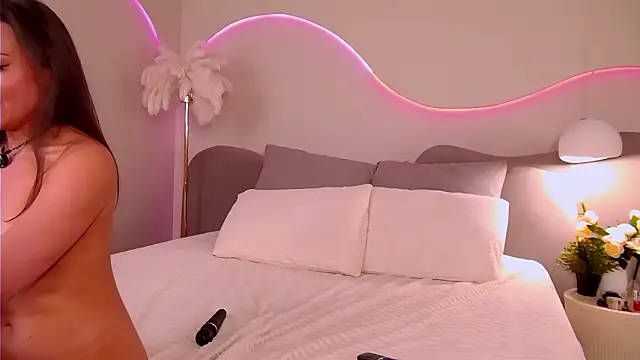 Nicole_Space's cam snapshot