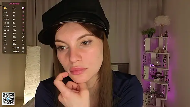 LaveraMeling live sex cam