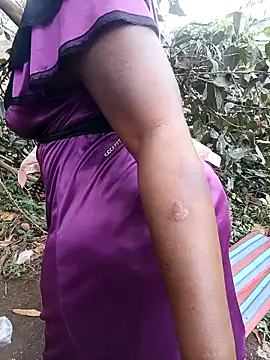 Ledi_brown's cam snapshot