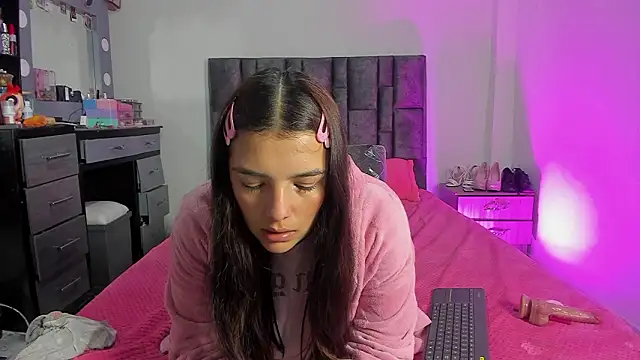 Esmeraldaa-'s cam snapshot