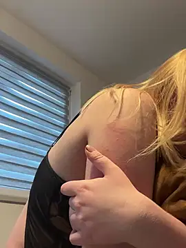 Nallinee live sex cam