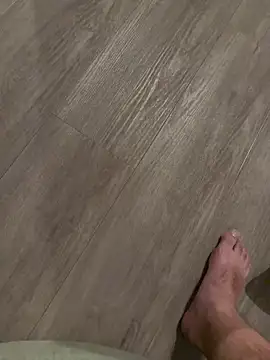 miquelito002 live sex cam