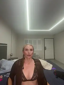 katemoreau98's cam snapshot