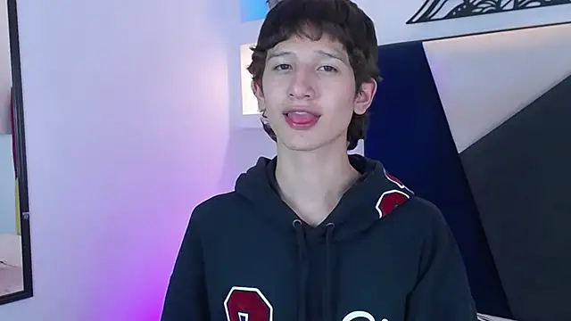 Emo_Boy_ live sex cam