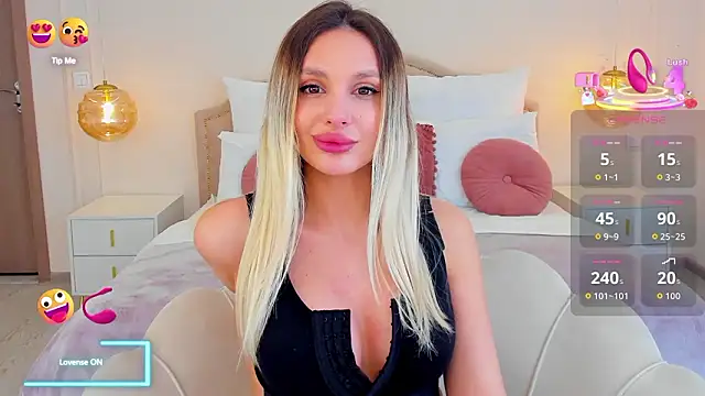 MissLoou's cam snapshot