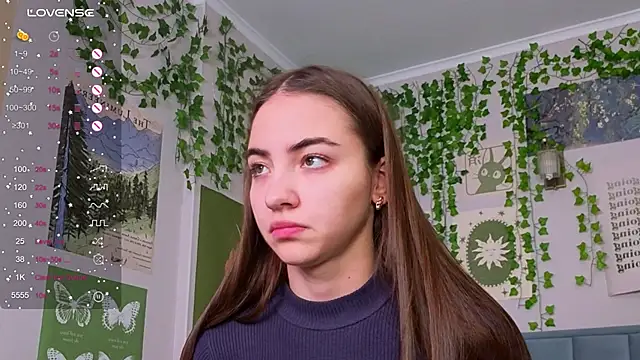 Fit_Brunette_'s cam snapshot