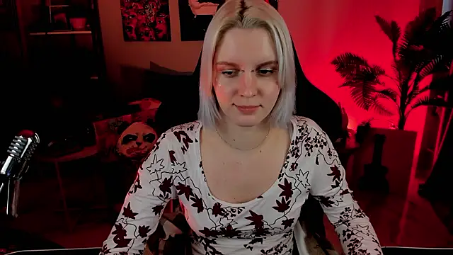 BethanyCloud's cam snapshot