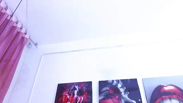 tael_novacs's cam snapshot