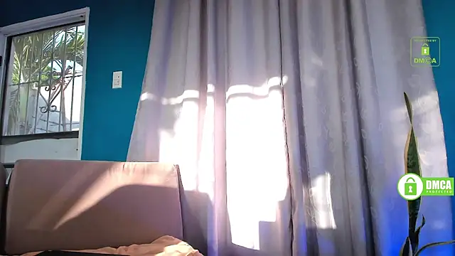 duathelastmilk's cam snapshot