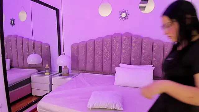 Amy_Ferreira's cam snapshot