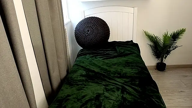 Just_L0VE_me's cam snapshot