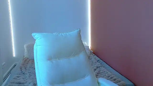 Anaayss_ live sex cam