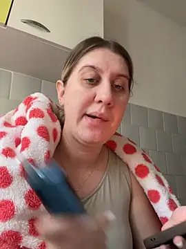 MissGinax's cam snapshot