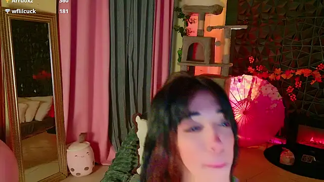 Ari-Nana live sex cam