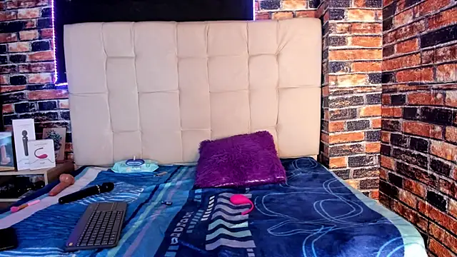 meelanyharux303av's cam snapshot