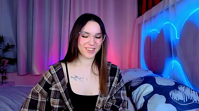 -CindyLou's cam snapshot