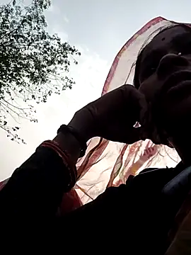 Co_punam's cam snapshot