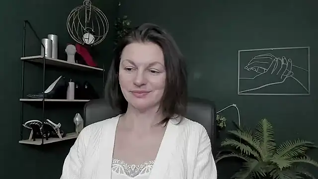 VivianWILD's cam snapshot