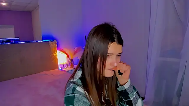 Laura_Leee's cam snapshot