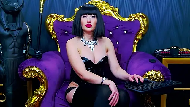 LaraMaeve's cam snapshot