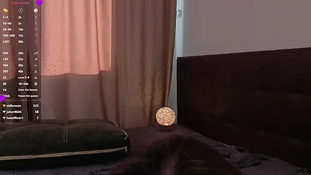 BlushinBloom's cam snapshot