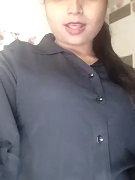 Hot-Pooja25's cam snapshot