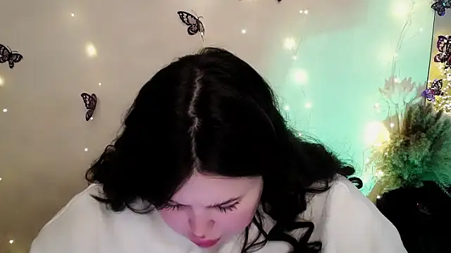 Emily_Mo's cam snapshot