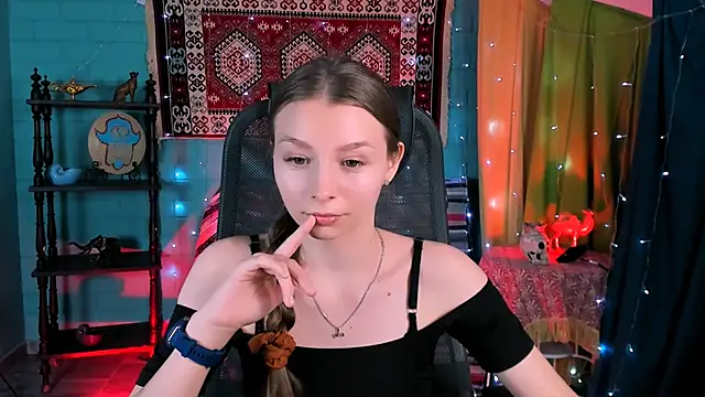 JulieDaniel's cam snapshot