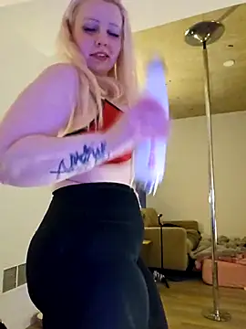 VirginDaisy's cam snapshot