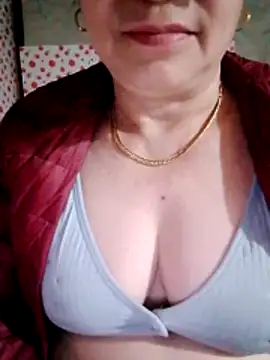 small-house123's cam snapshot