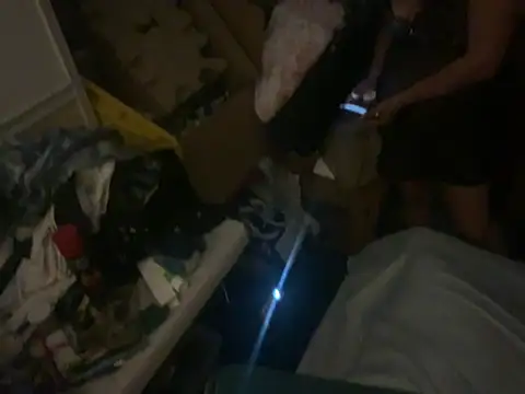 shakeweight live sex cam