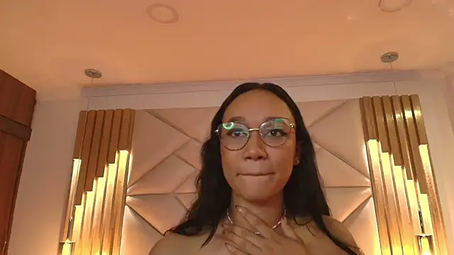 coraline_vera's cam snapshot