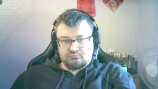 SirAbuser's cam snapshot